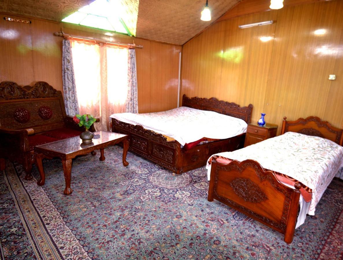 Heritage Shreen Houseboat Srīnagar Dış mekan fotoğraf