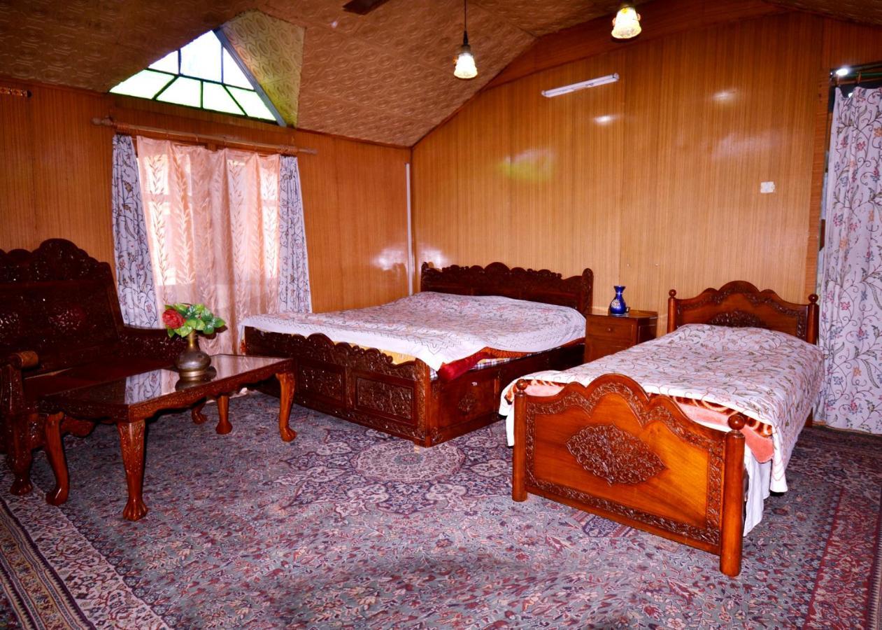 Heritage Shreen Houseboat Srīnagar Dış mekan fotoğraf