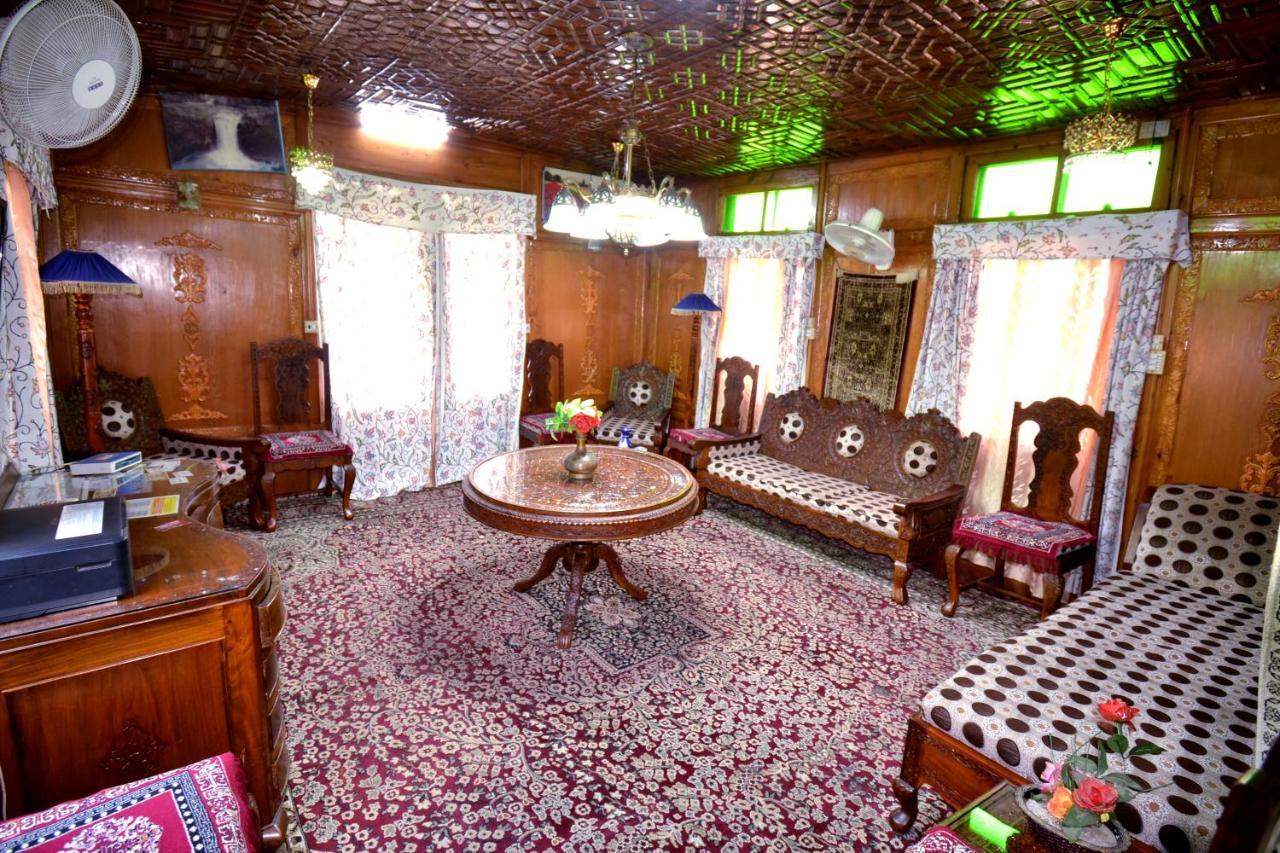 Heritage Shreen Houseboat Srīnagar Dış mekan fotoğraf