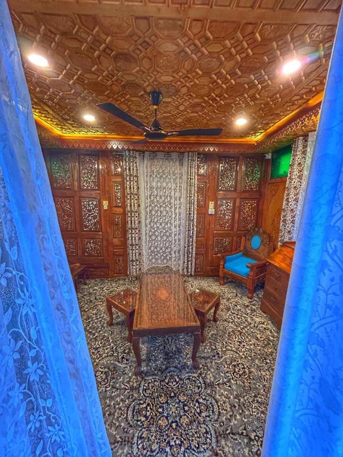 Heritage Shreen Houseboat Srīnagar Dış mekan fotoğraf